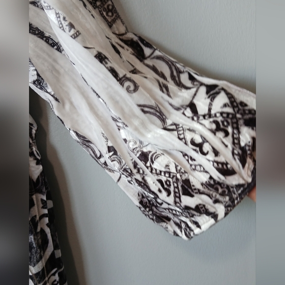 Apt. 9 Black & White Graphic Velvet Tunic Women's Size 3X Whimsygoth Office - Picture 2 of 6